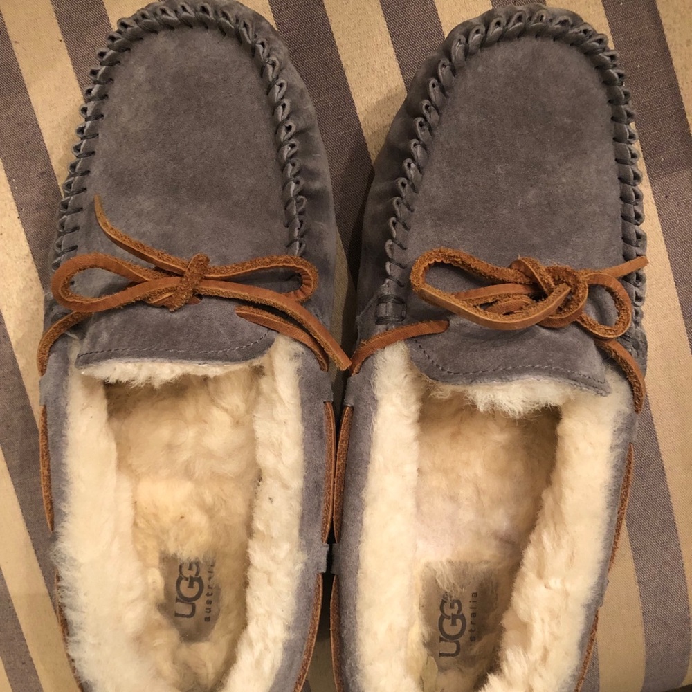 EEC Grey Uggs! So Comfy!!